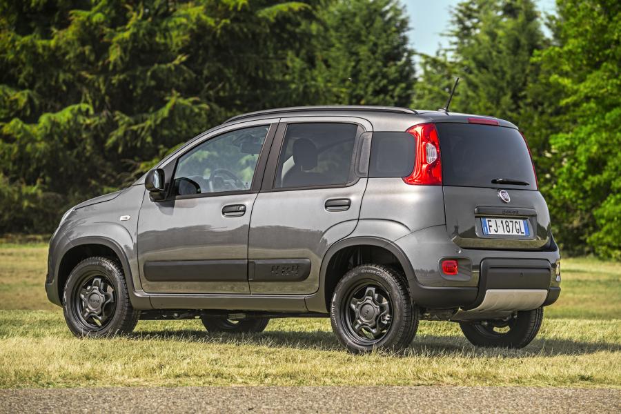  Fiat Panda 4x4 2017 года  (фото 15 из 26)